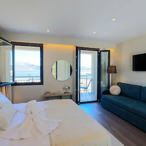  Apartment Bayview